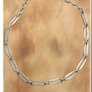 Link By Link Necklace

Elegant Silver Chain Necklace